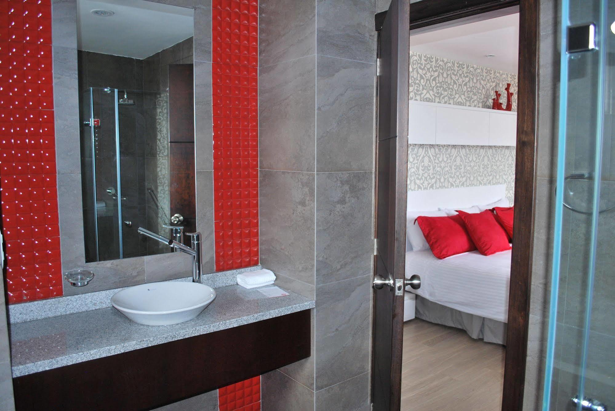 Rione Hotel Boutique Куэнка Экстерьер фото